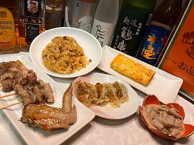 大人気手作り餃子！8個入り 700円